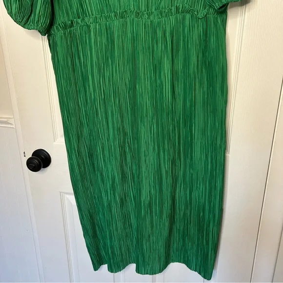 Anthropologie V-Neck Pleated Slim Midi Dress - threedaughtersproperties.com